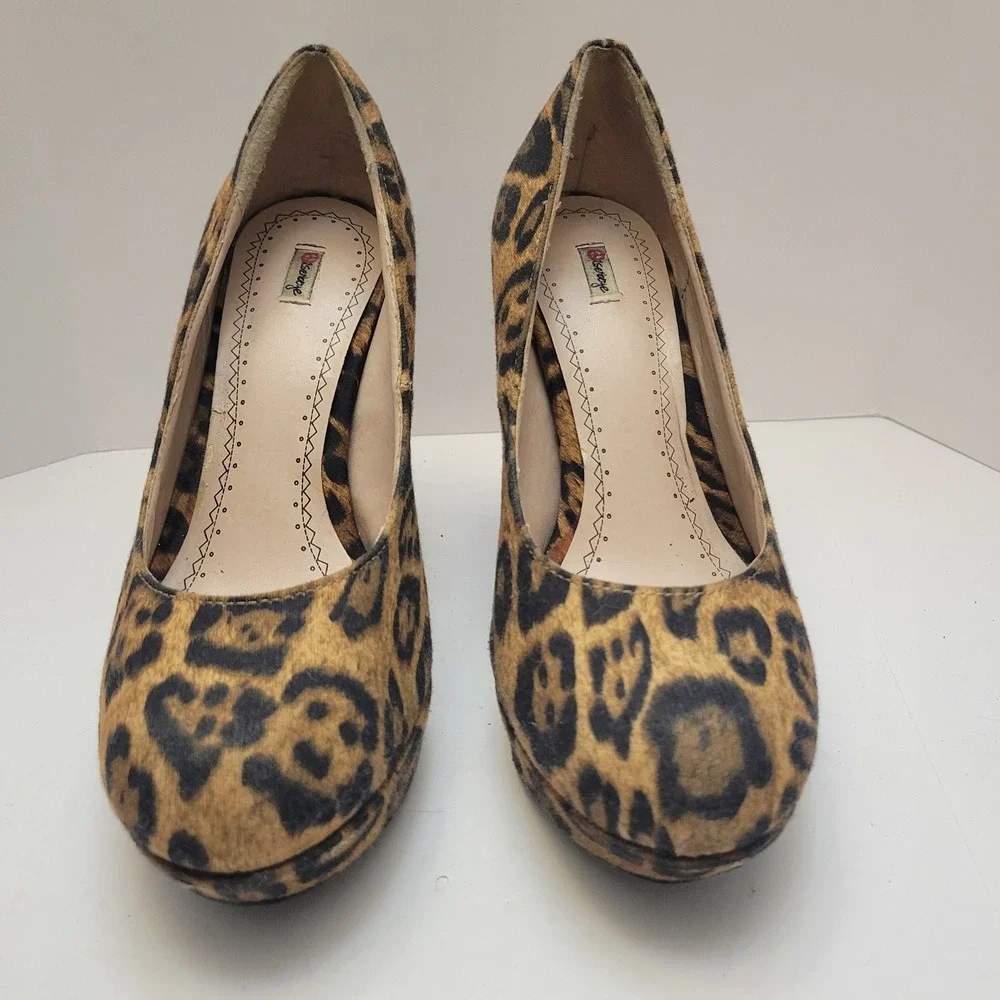 Olsenboye Platform High Heels Women's Sz 8M Leopard Animal‎ Print Mob Wife Shoes